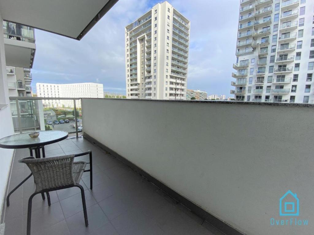 Milky Apartment With Balcony - 3 Km To Baltic Sea グダニスク エクステリア 写真